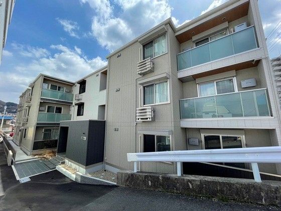 ファミールMNKの外観画像