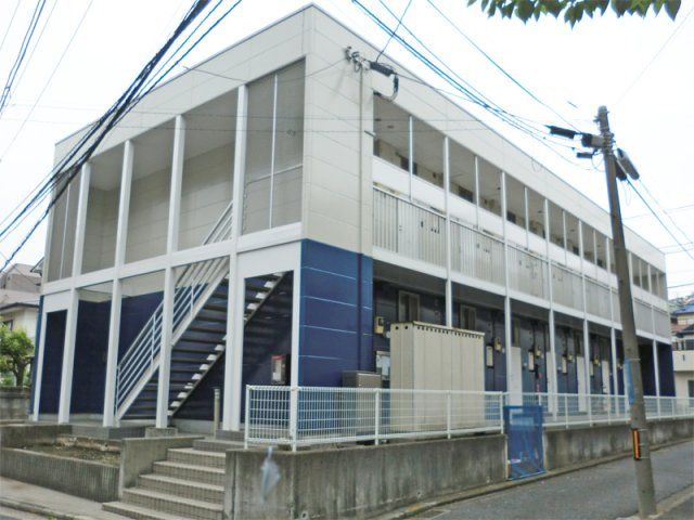 レオパレスヨコハマミナミの外観画像