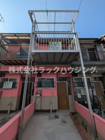 田井西町テラスハウス 左から2番目の外観画像