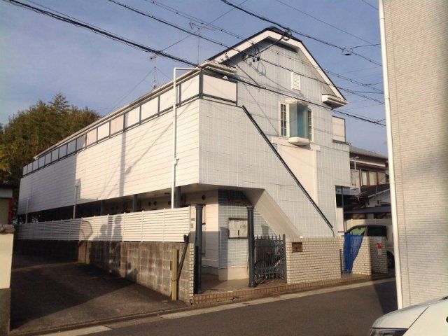 レオパレス瓢箪山第11の外観画像