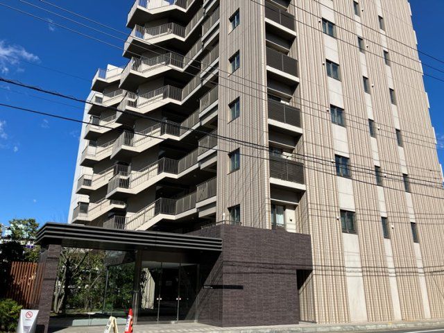 ブリリアンコート市川原木中山の外観画像