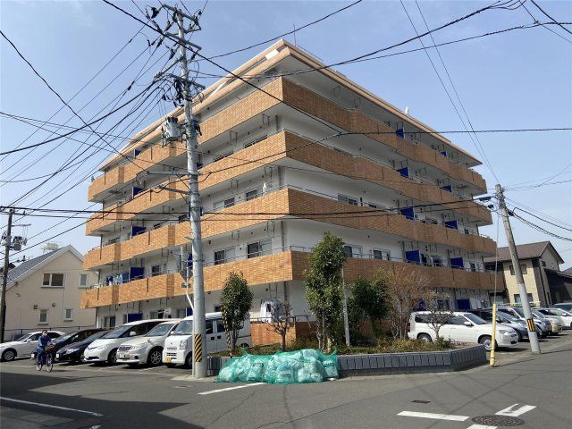 ファーストハイツ新田の外観画像