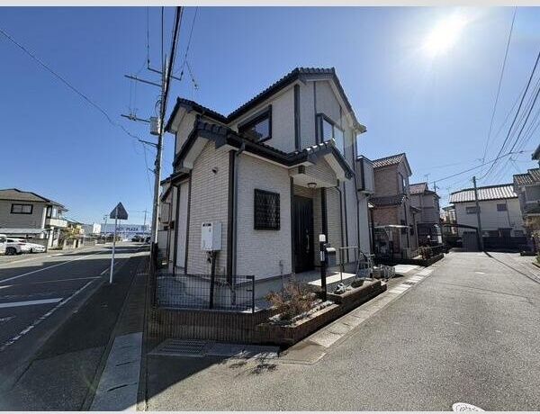 関根戸建の外観画像