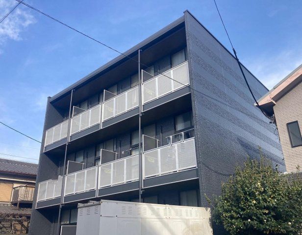 レオパレス恋の坂の外観画像