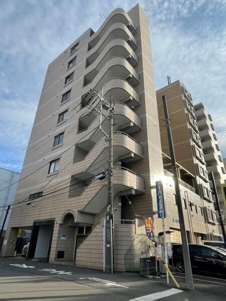 T’s garden磯子(旧 横浜スバル磯子第2ビル)の外観画像