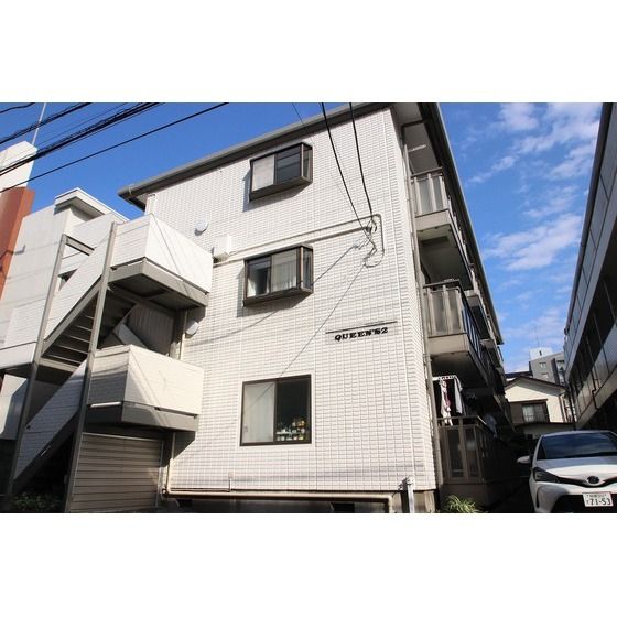 クイーンズⅡの外観画像
