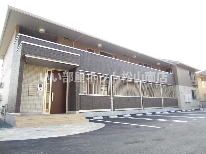 D-room IXI 369 A館の外観画像