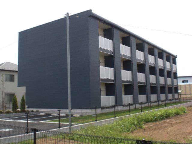 レオパレスフロールの外観画像