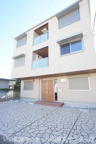シエル ブル-の外観画像
