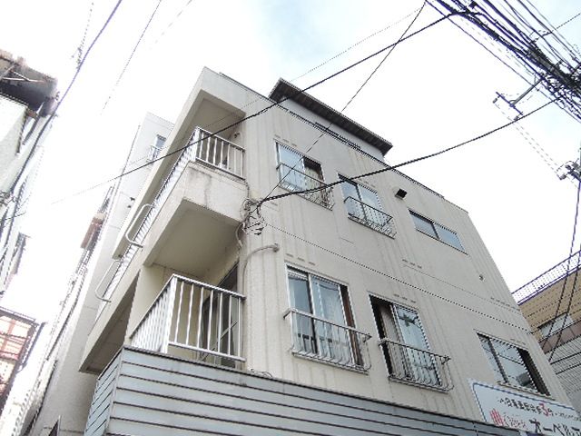 オダテハイツの外観画像