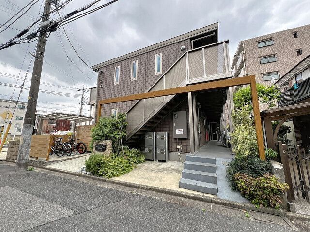 メゾンラ・ポムの外観画像