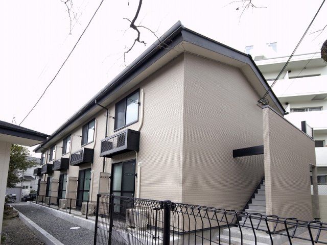 レオパレスKIRARAの外観画像