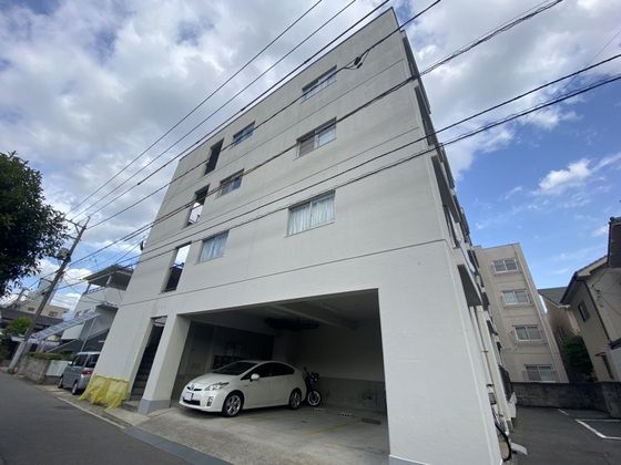 沖ビルの外観画像