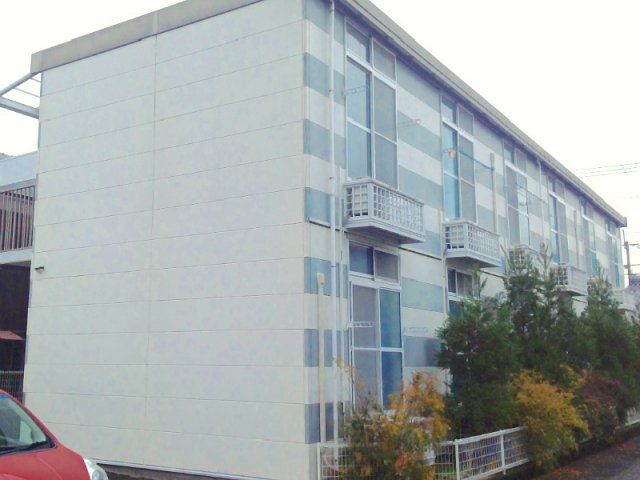 レオパレスファンタジーの外観画像