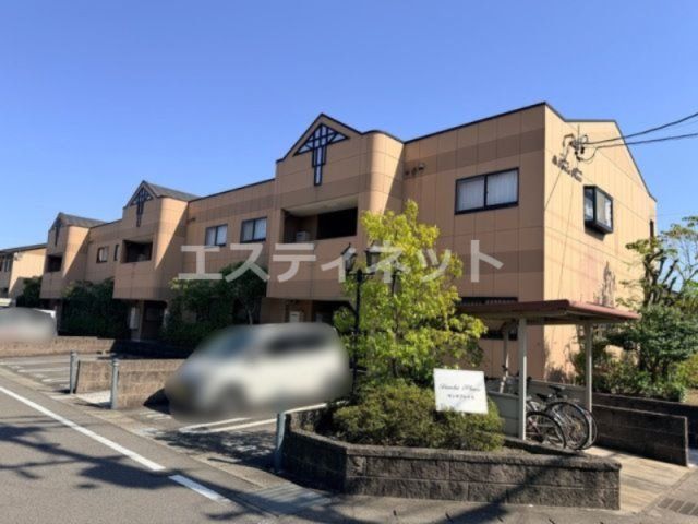 サンタプレイスの外観画像