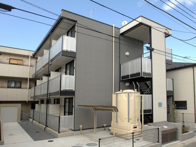 レオパレスエクスプレッシブの外観画像