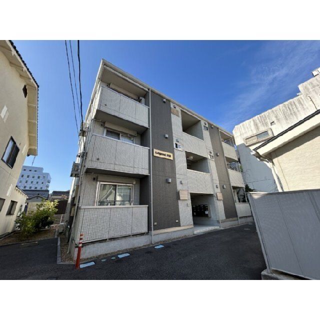 レジェンドMRの外観画像