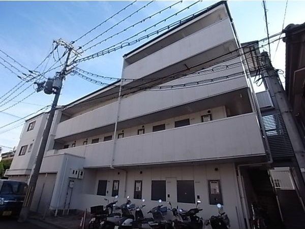 クインズ朋来(旧冨田マンション)の外観画像