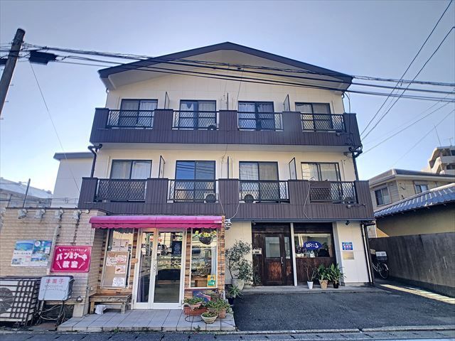 アドバンストラスト8の外観画像