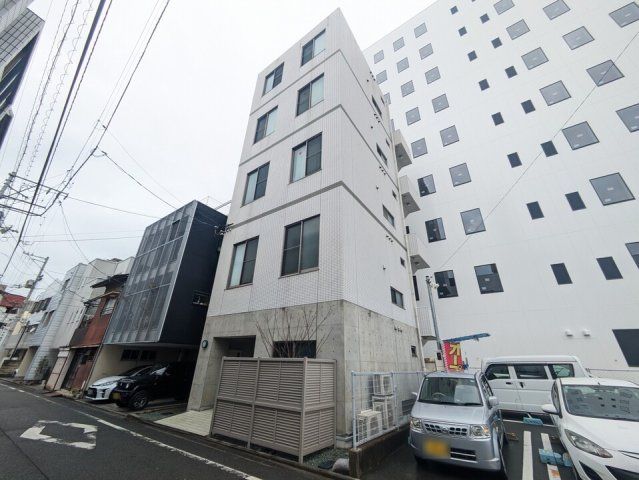 グリーンビュー西堀端の外観画像