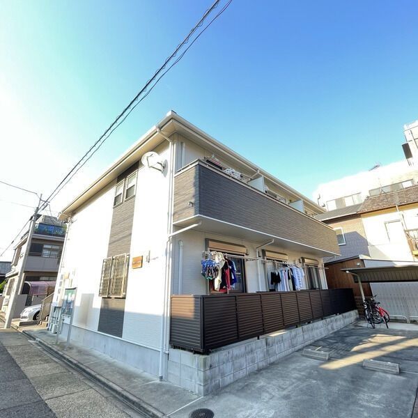 ドルフしらかねの外観画像