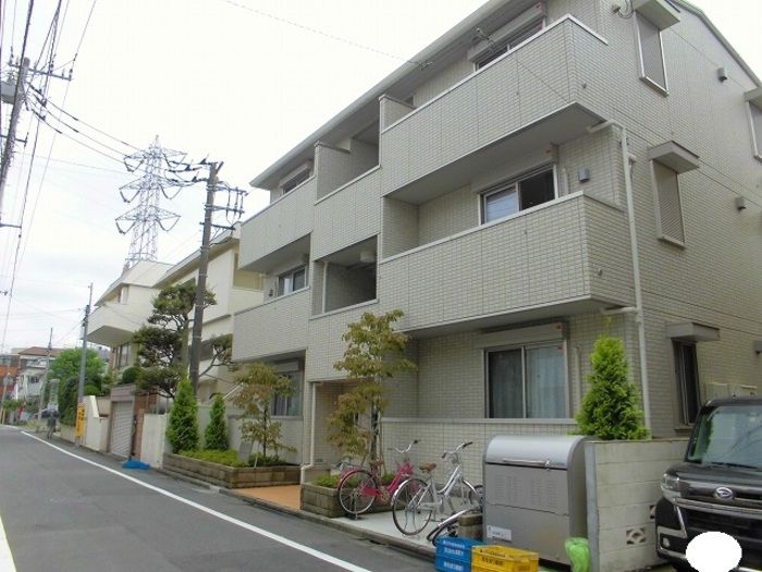 パーチェメゾン明日香の外観画像