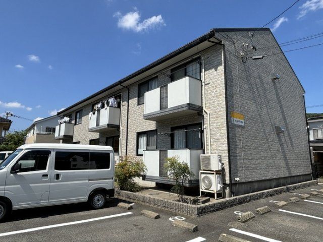 サザンヴィレッジ A棟の外観画像