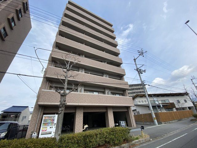 EXPLORERの外観画像