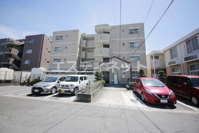 ニューパークメゾン半田の外観画像