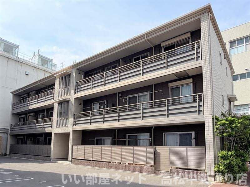 ベレオ亀岡の外観画像