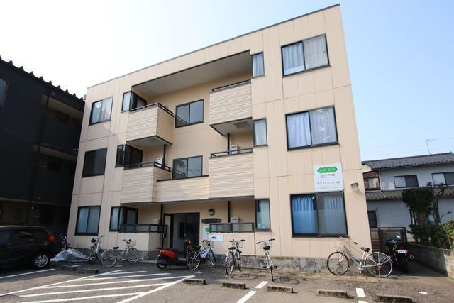 グランドピュア旭町の外観画像