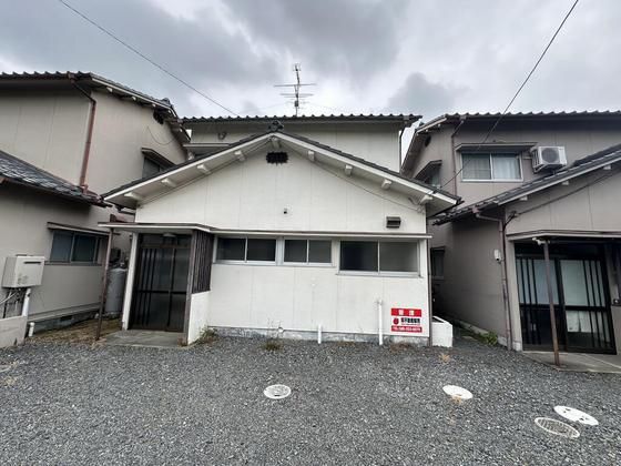 大安寺東町戸建貸家の外観画像