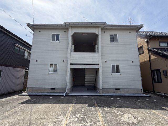 メゾンリラの外観画像