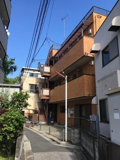 第2ワールドビルの外観画像