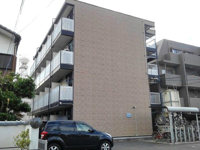 レオパレスコンフォート上社の外観画像