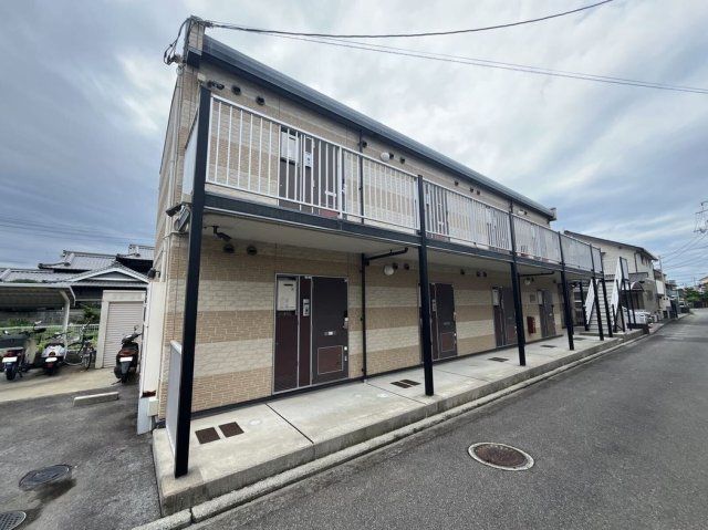 レオパレスラ プランタンの外観画像