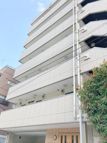 スプリームサカイの外観画像