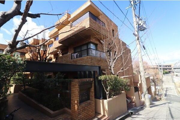 ルミエール東山公園の外観画像