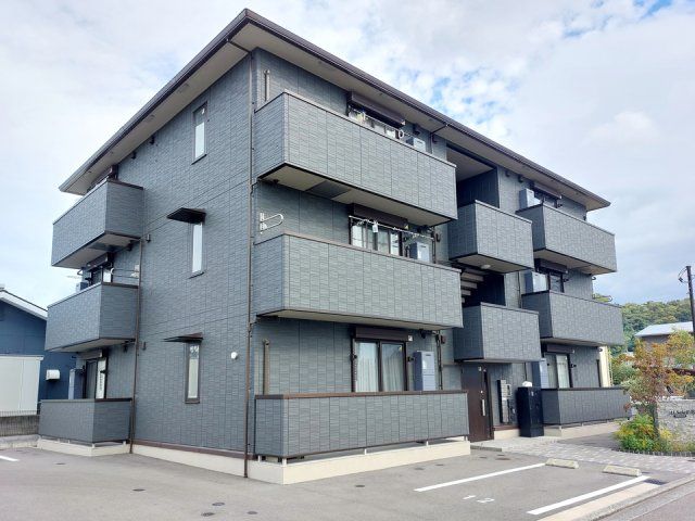 アルソレイユ空港通りの外観画像