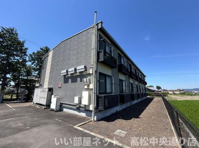 レオパレスいずみの外観画像