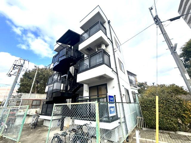グリーン本山の外観画像