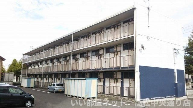 レオパレス宇多津の外観画像
