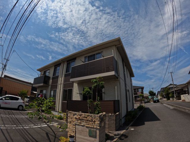 シャーメゾン・ガーデンズ S棟の外観画像