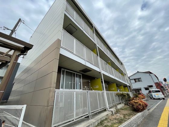 レオパレスドゥマンの外観画像