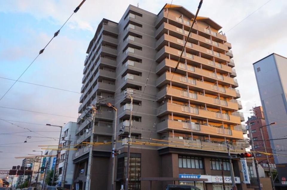 いよてつロフティ上一万の外観画像