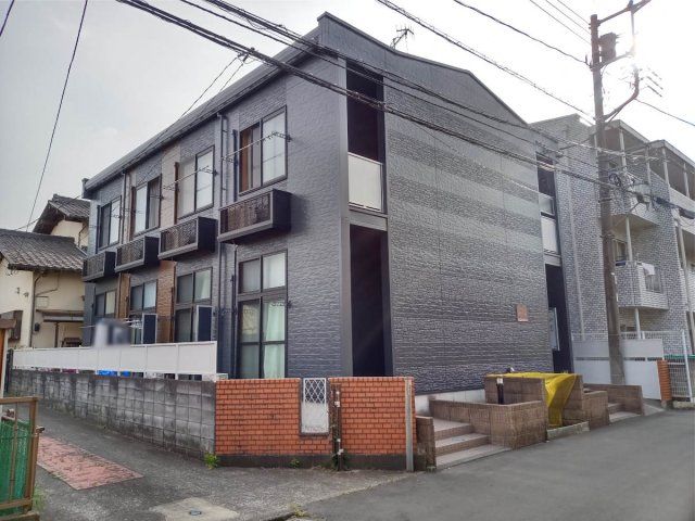 レオパレス髙田アパルトマンの外観画像