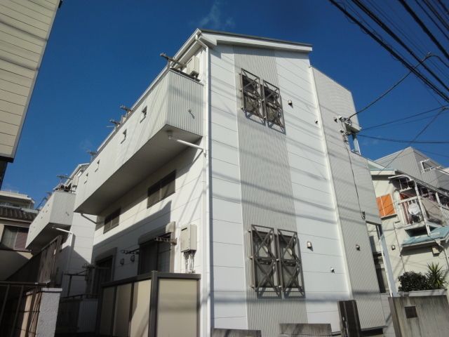 プレステージ フィールドの外観画像