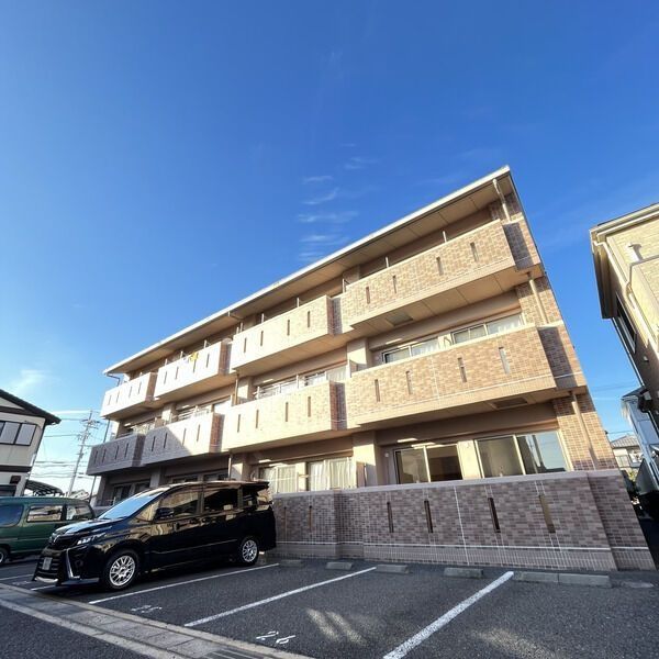 メゾンプチシャトー出口 A館の外観画像