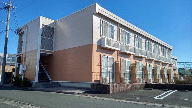レオパレスリヴァージュオカベEの外観画像