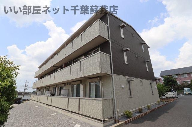 ファミーユの外観画像
